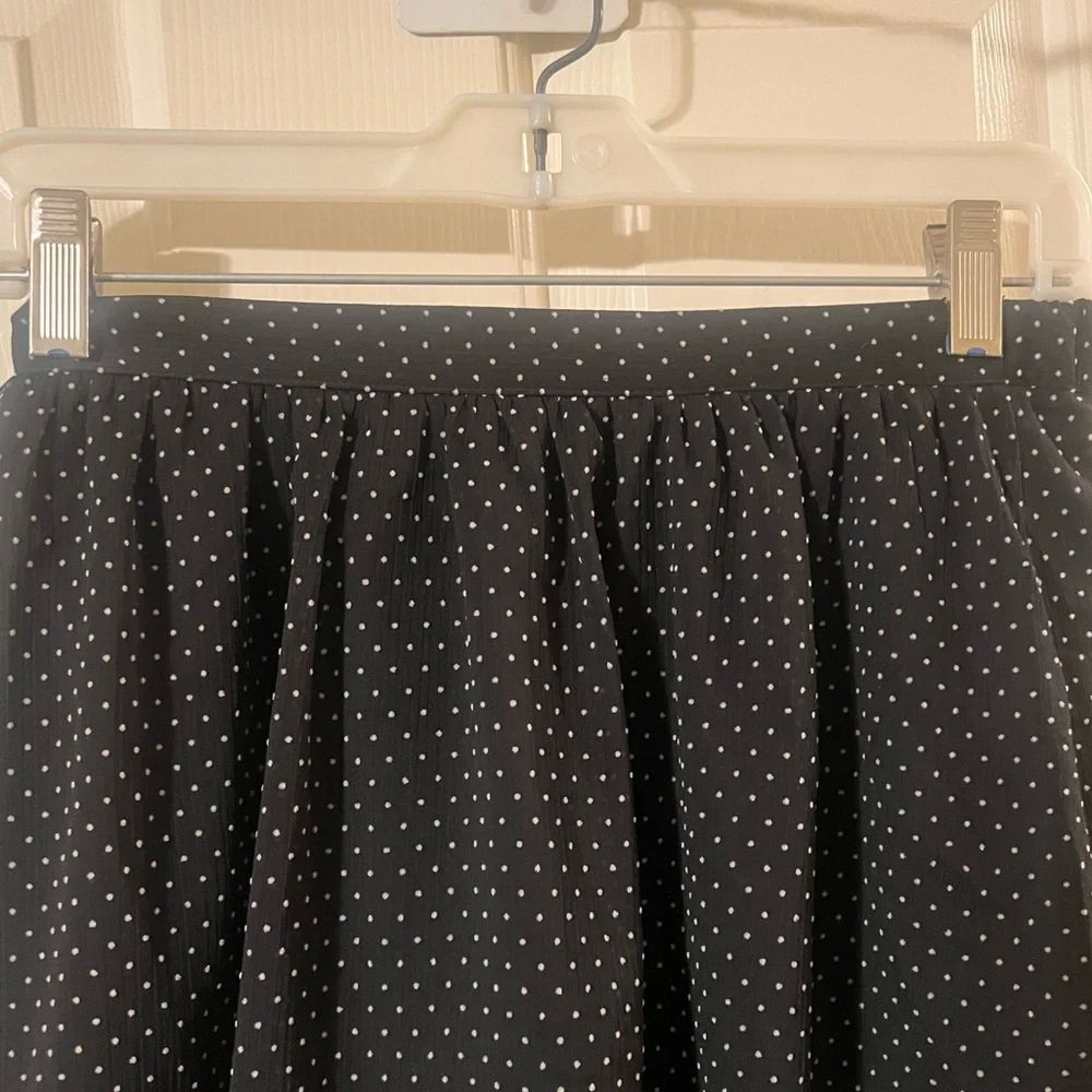 NWOT J. Crew Women’s Black and White Polka Dot Tiered Mesh Midi Skirt Size XS - Picture 3 of 8